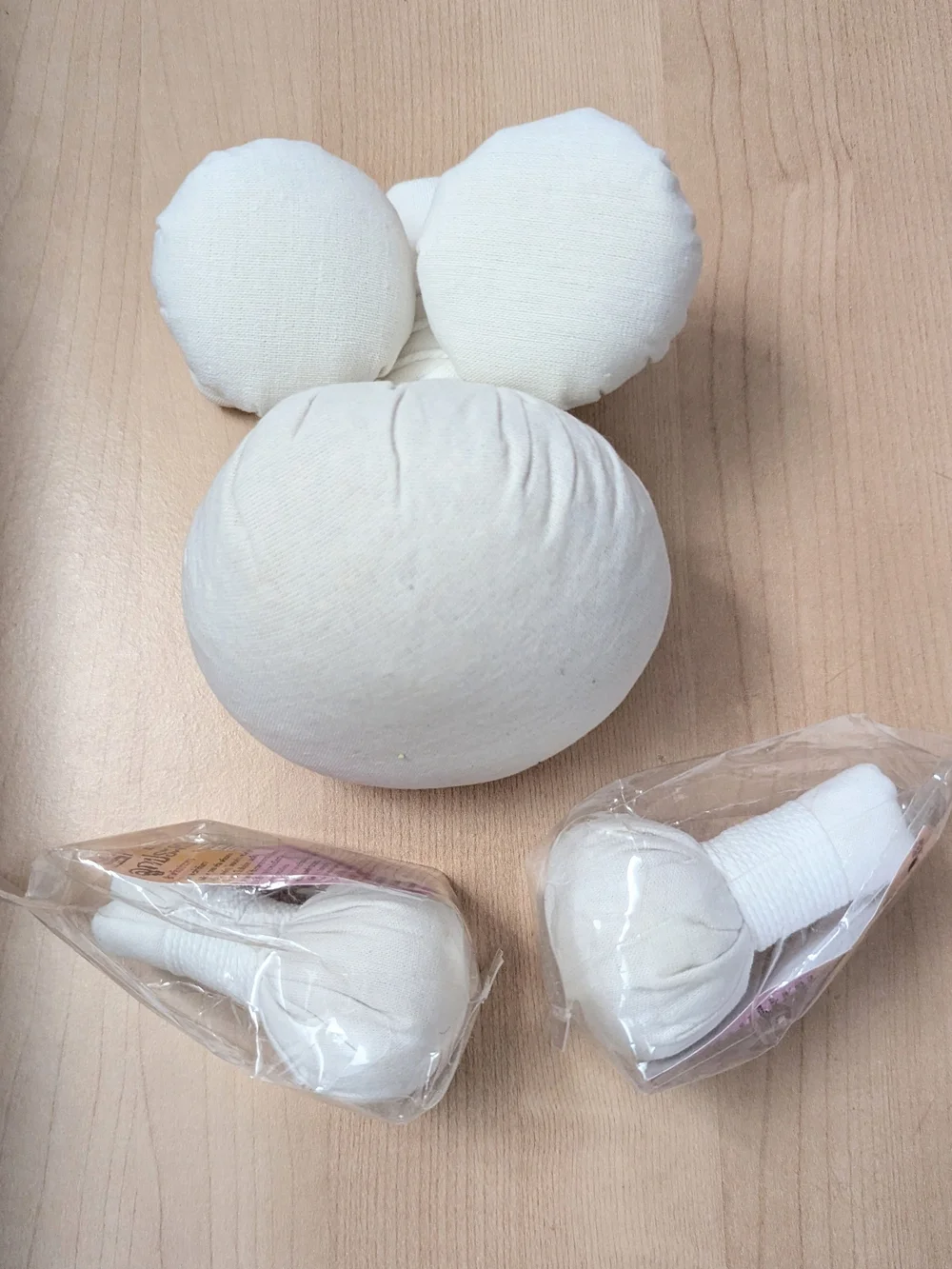 Thai Herbal Compress Ball Set, 5 Pieces, 2 Sizes